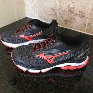 Mizuno Women's Wave Inspire 13 Running Shoes